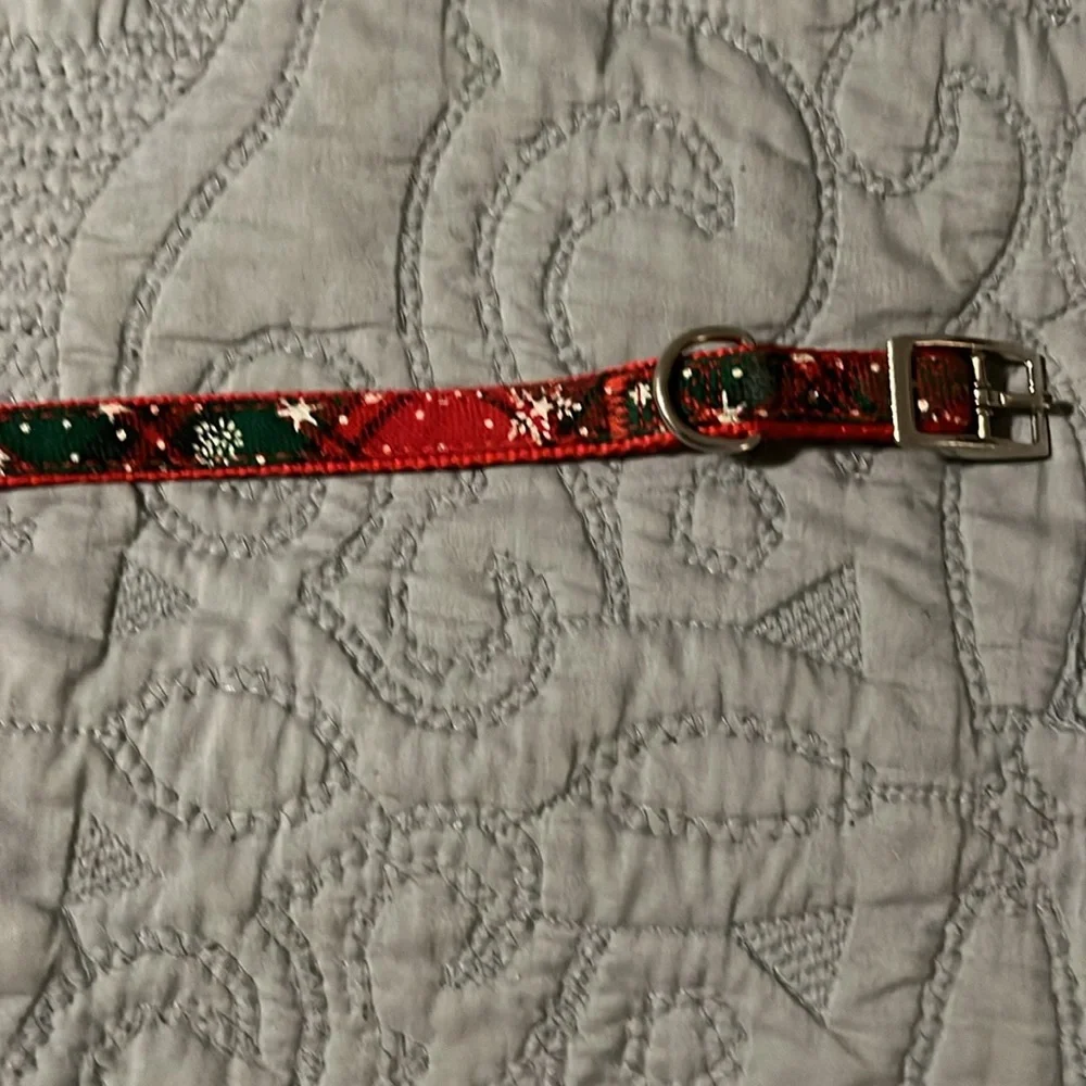 Christmas Themed Red and Green Small Dog Collar with Buckle NWOT